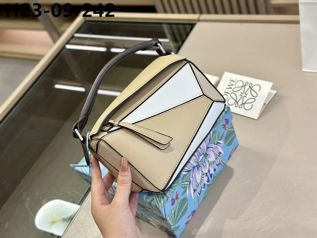 Jam5501 LOEVE   54$ gallery