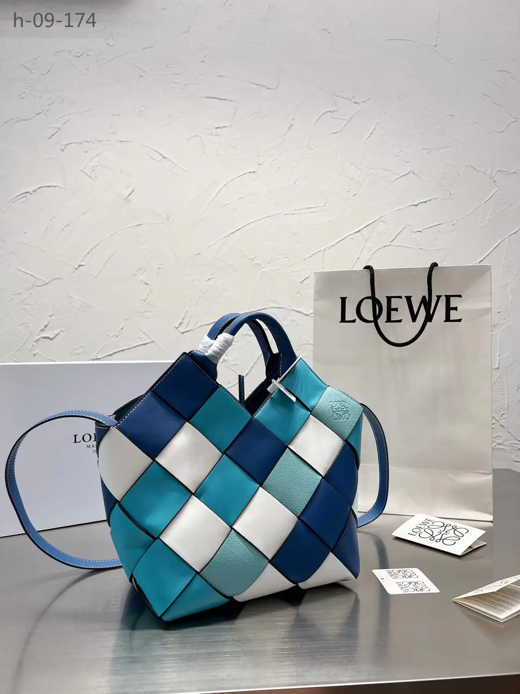 Jam5502  LOEVE   61$ gallery