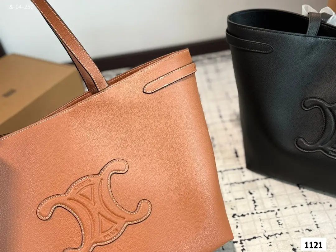 Jam5503  CELINE     58$ gallery