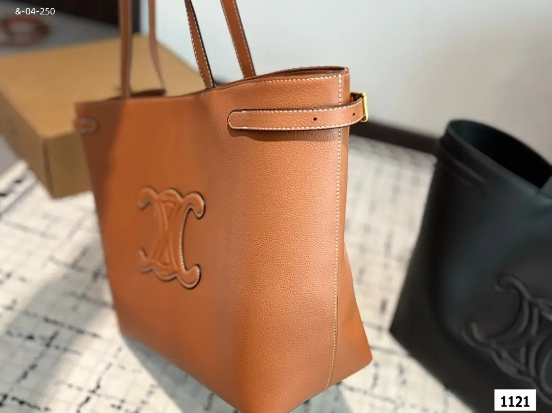 Jam5503  CELINE     58$ gallery