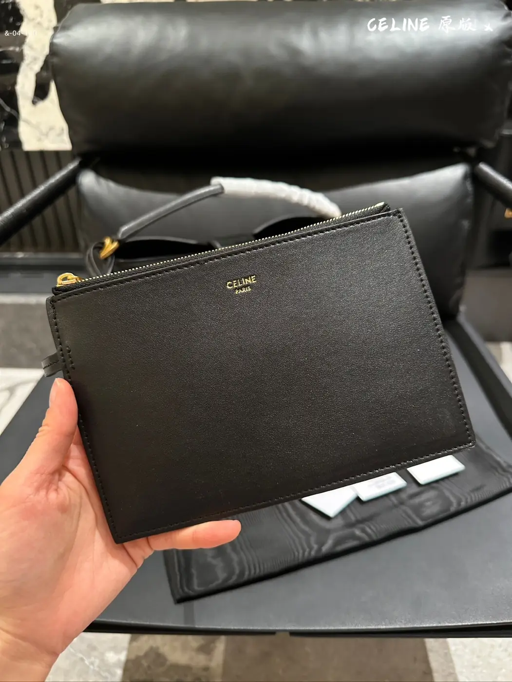 Jam5504  CELINE      65$ gallery