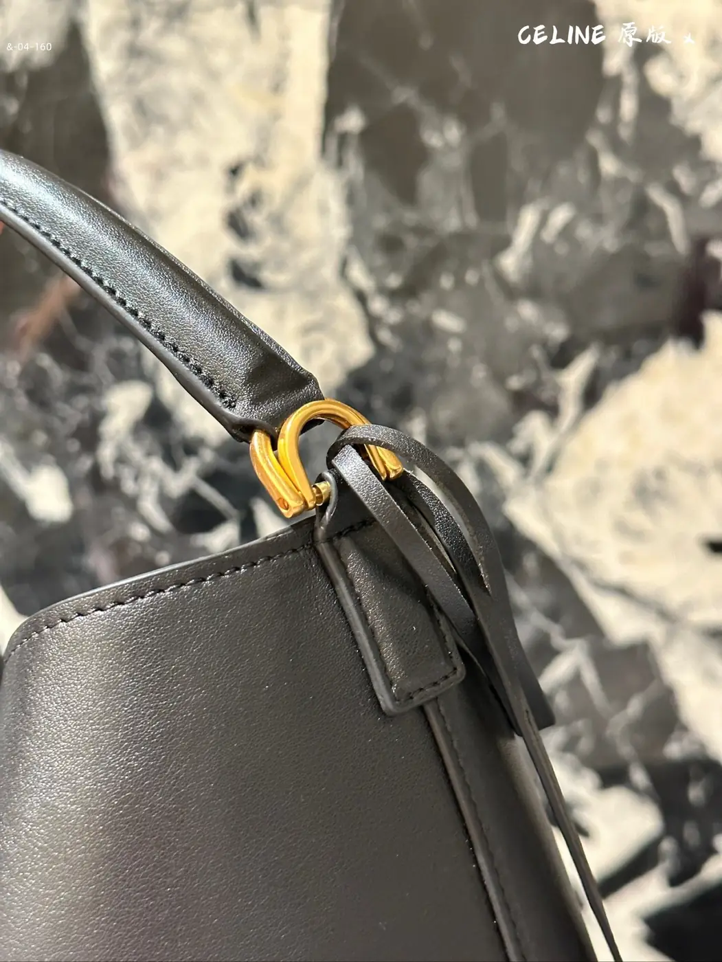 Jam5504  CELINE      65$ gallery