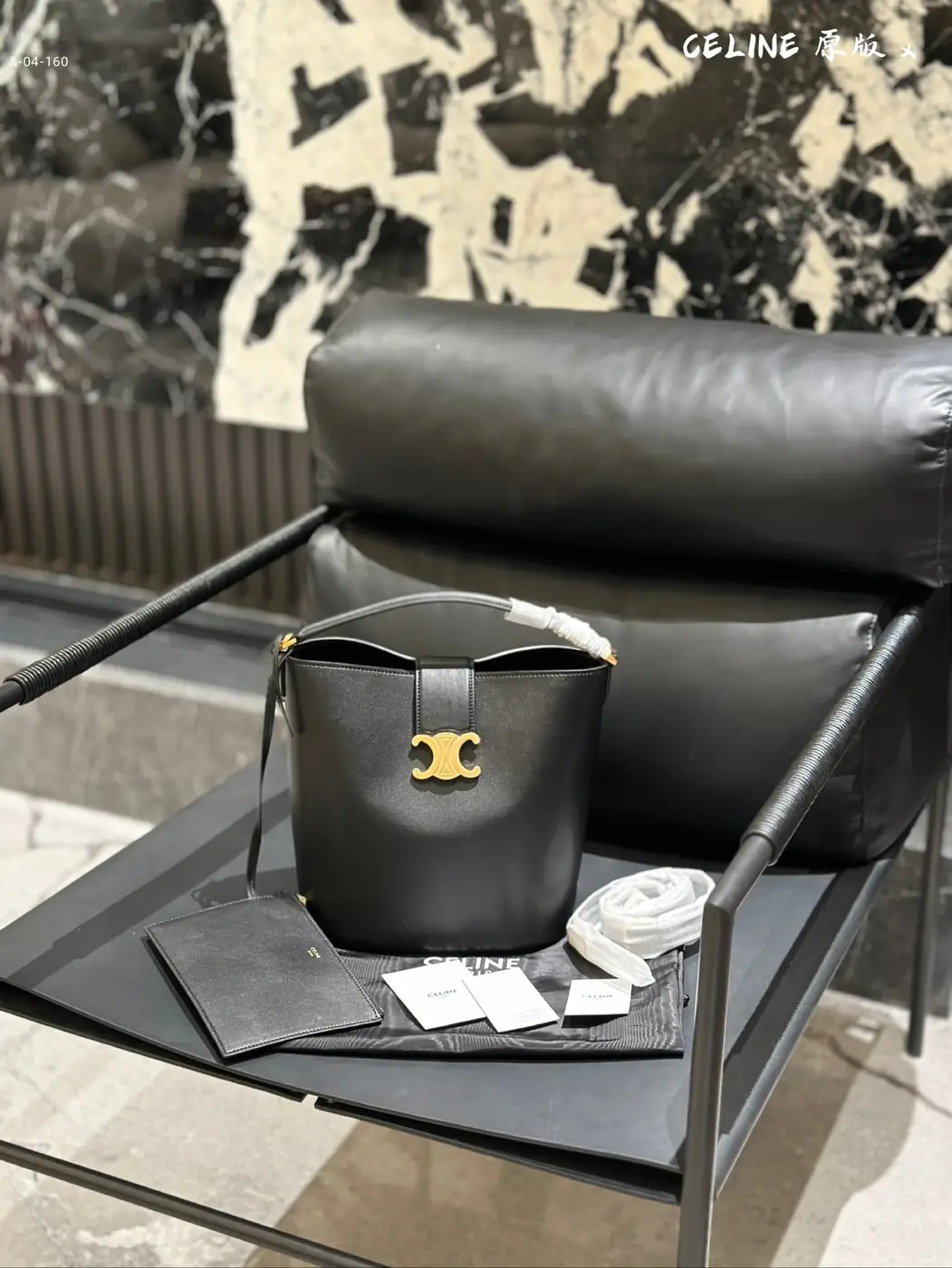 Jam5504  CELINE      65$ gallery