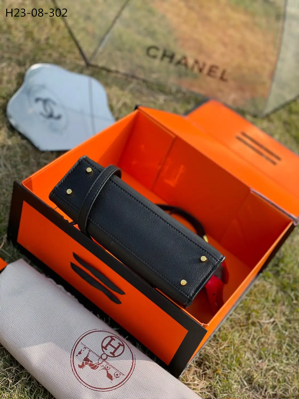 Jam5517  HERMES 85$ gallery