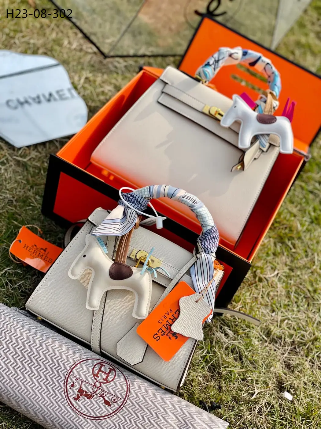 Jam5517  HERMES 85$ gallery