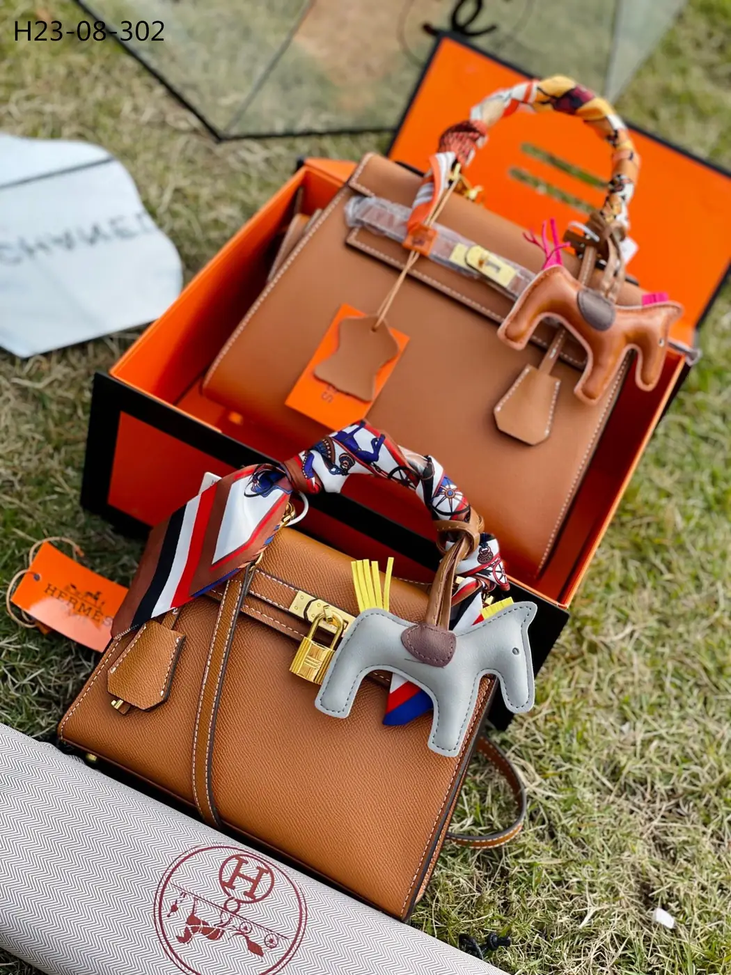 Jam5517  HERMES 85$ gallery