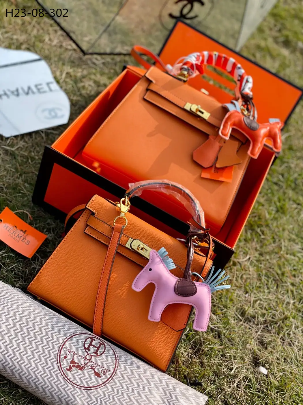 Jam5517  HERMES 85$ gallery