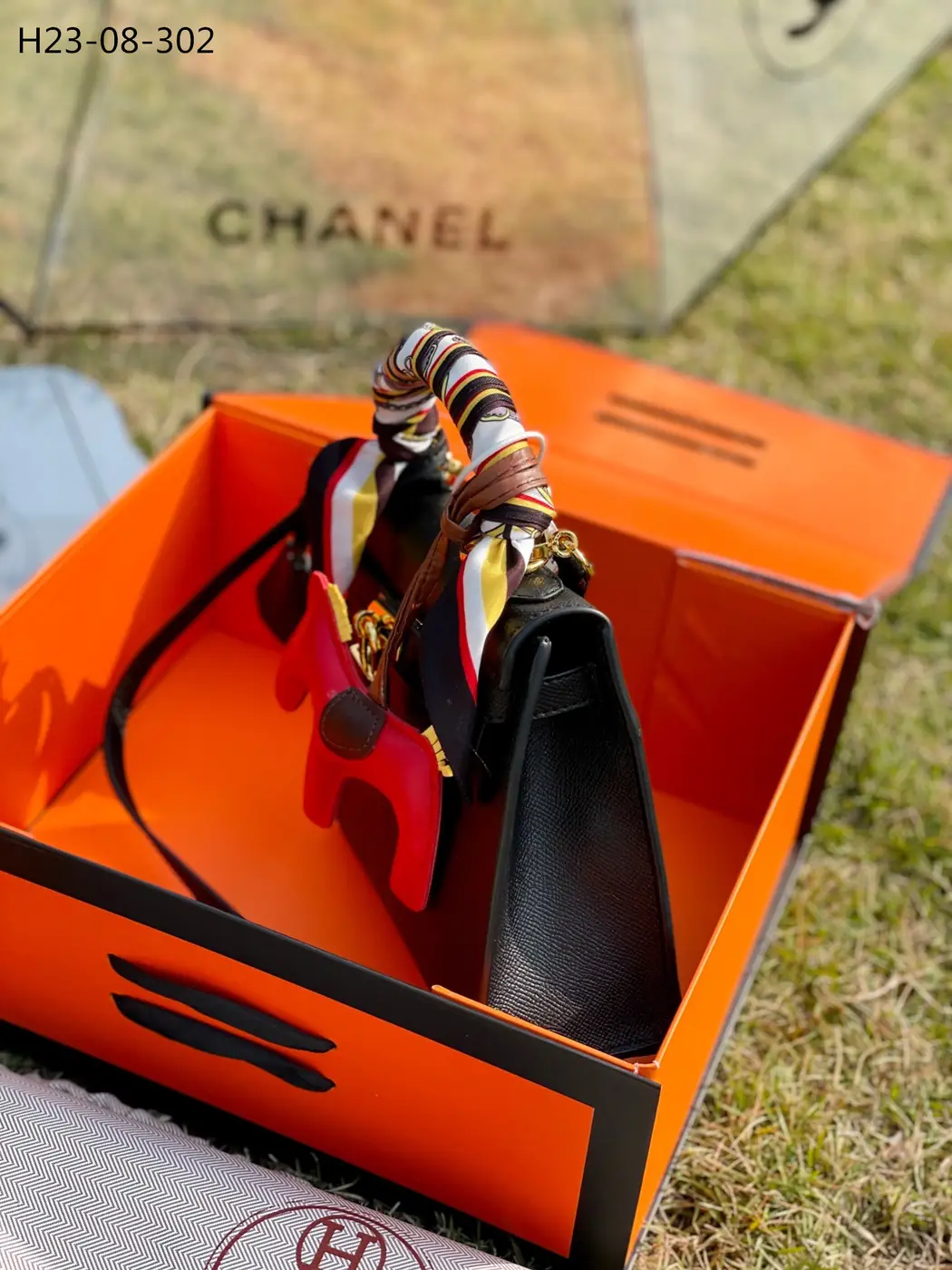 Jam5517  HERMES 85$ gallery