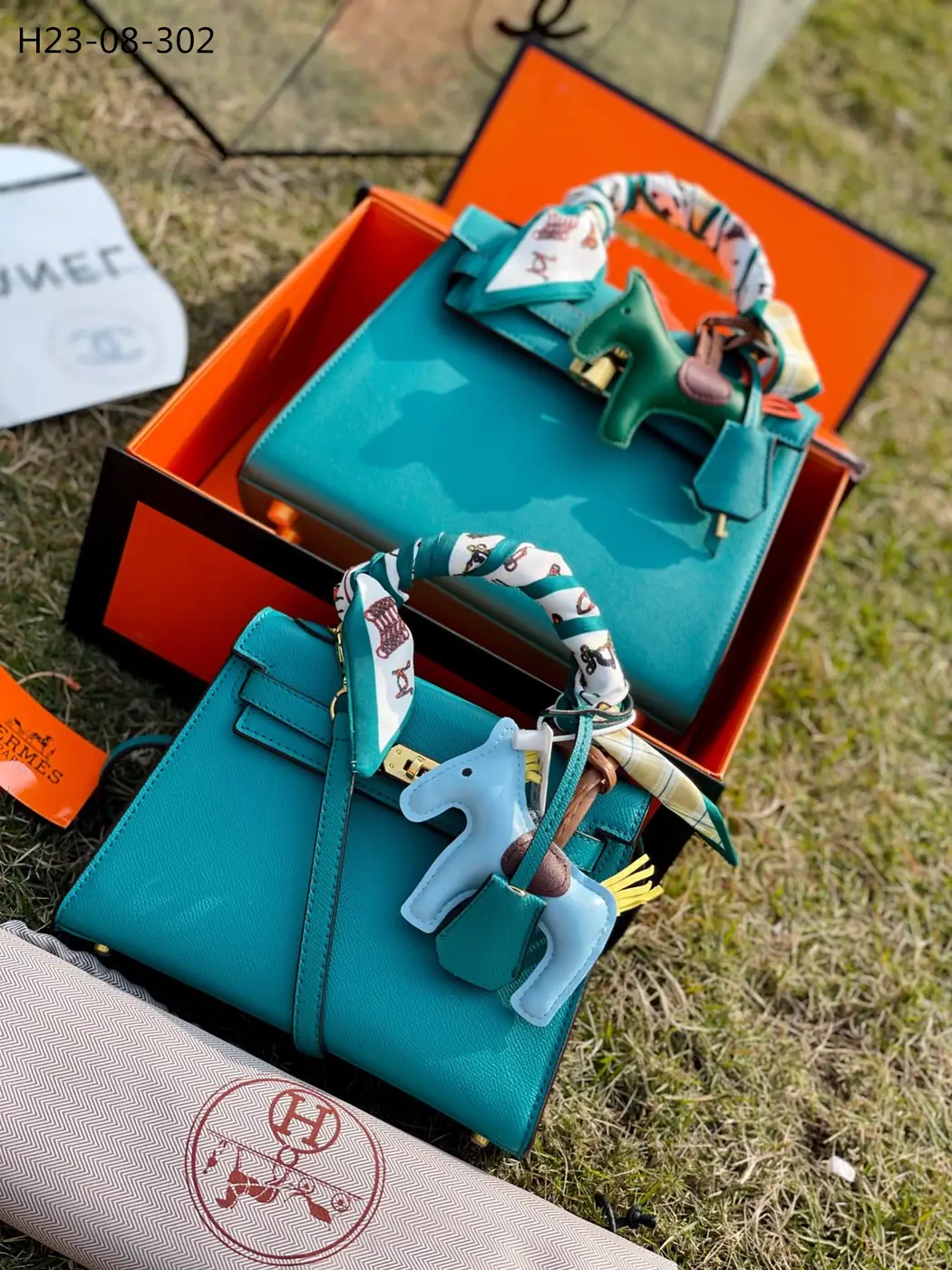 Jam5517  HERMES 85$ gallery