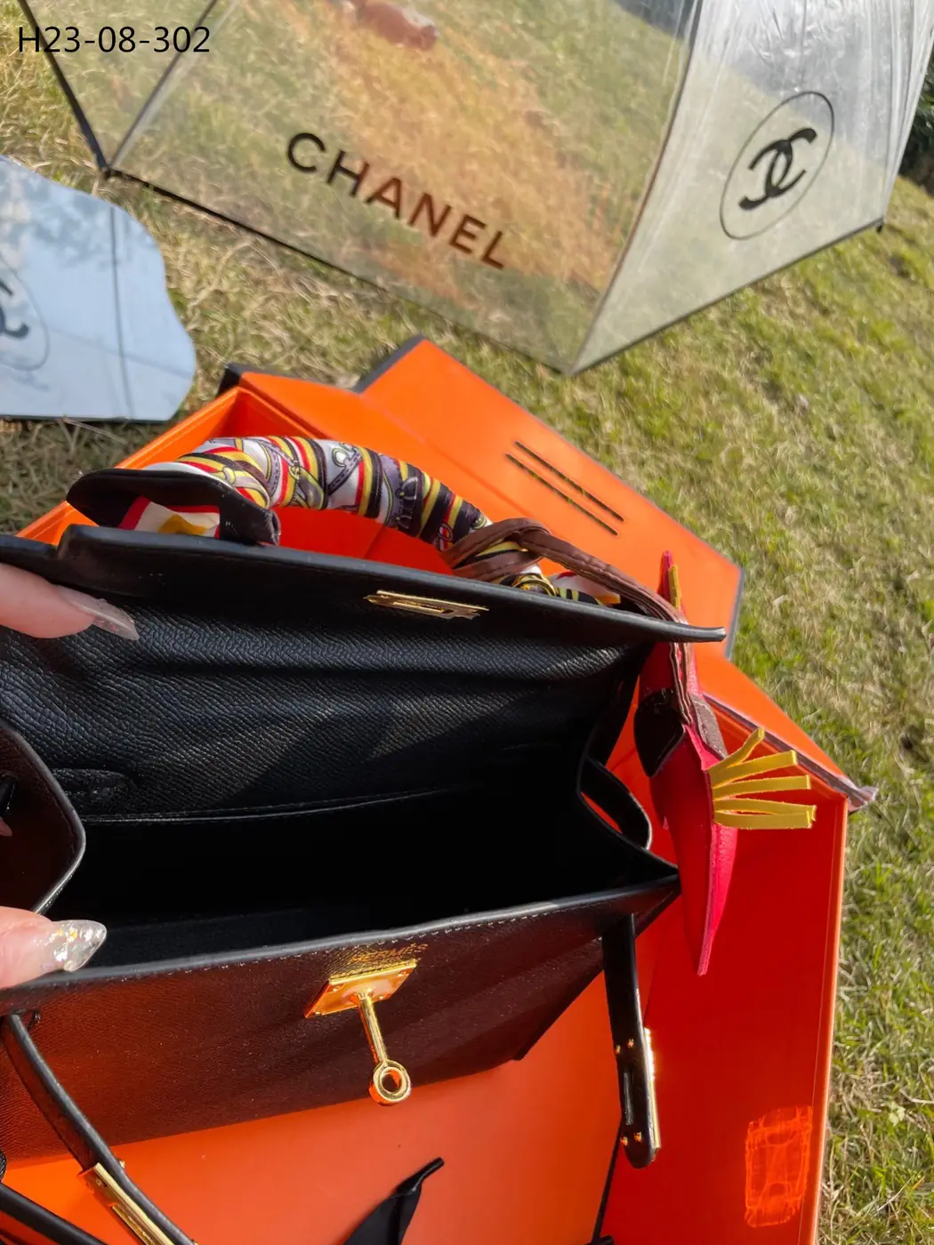 Jam5517  HERMES 85$ gallery