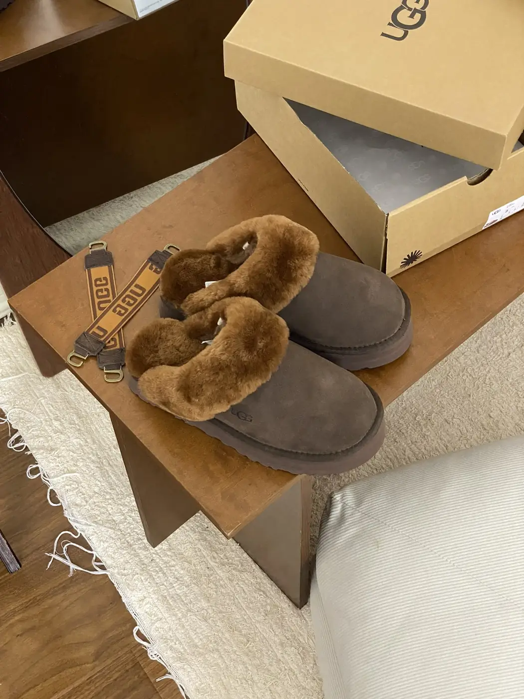 Jam596  UGG Disassembly slippers 62.9$ UG gallery