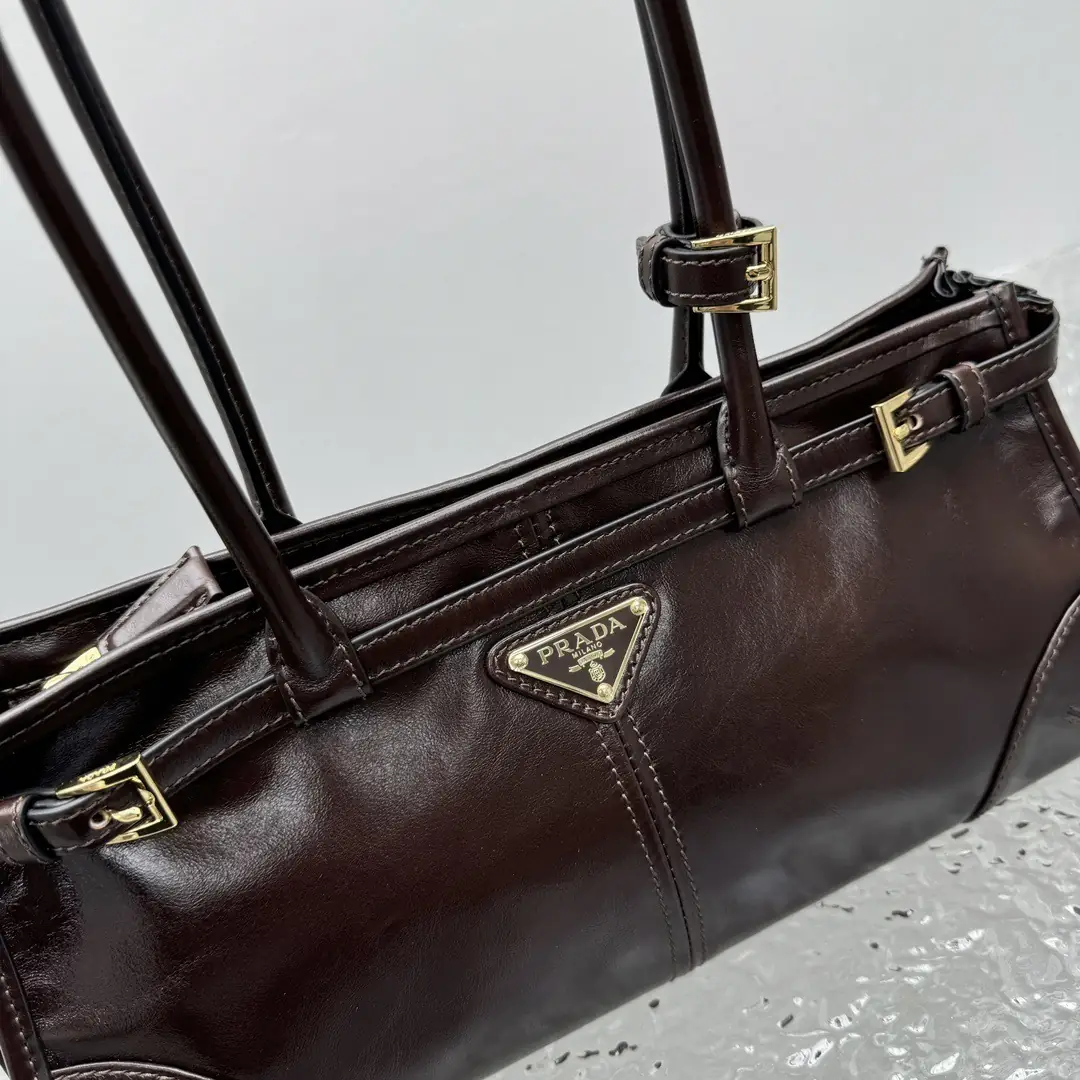 Jam6202  PRADA 89$ gallery