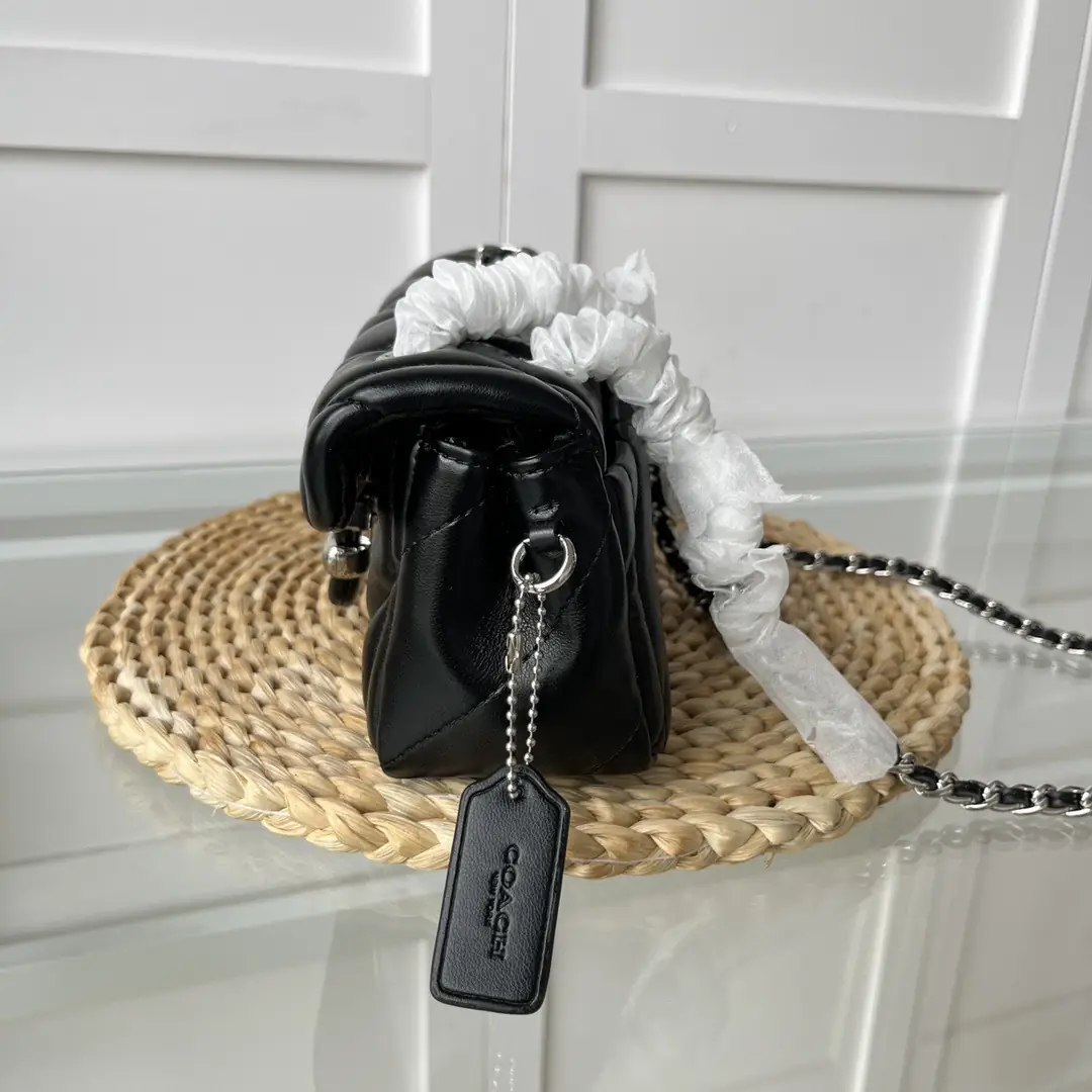 Jam6217 Coach 85$ gallery