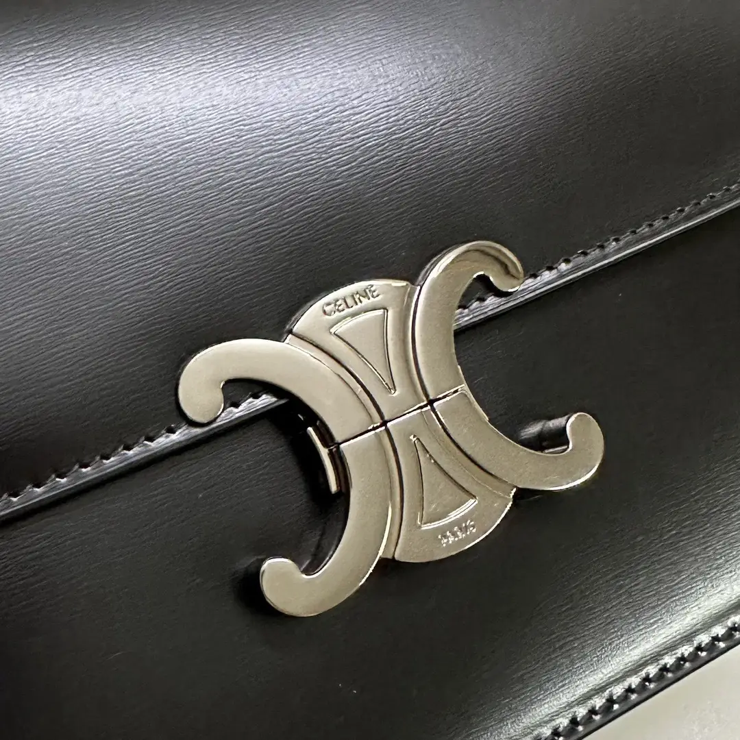 Jam6222   Celine  77$ gallery