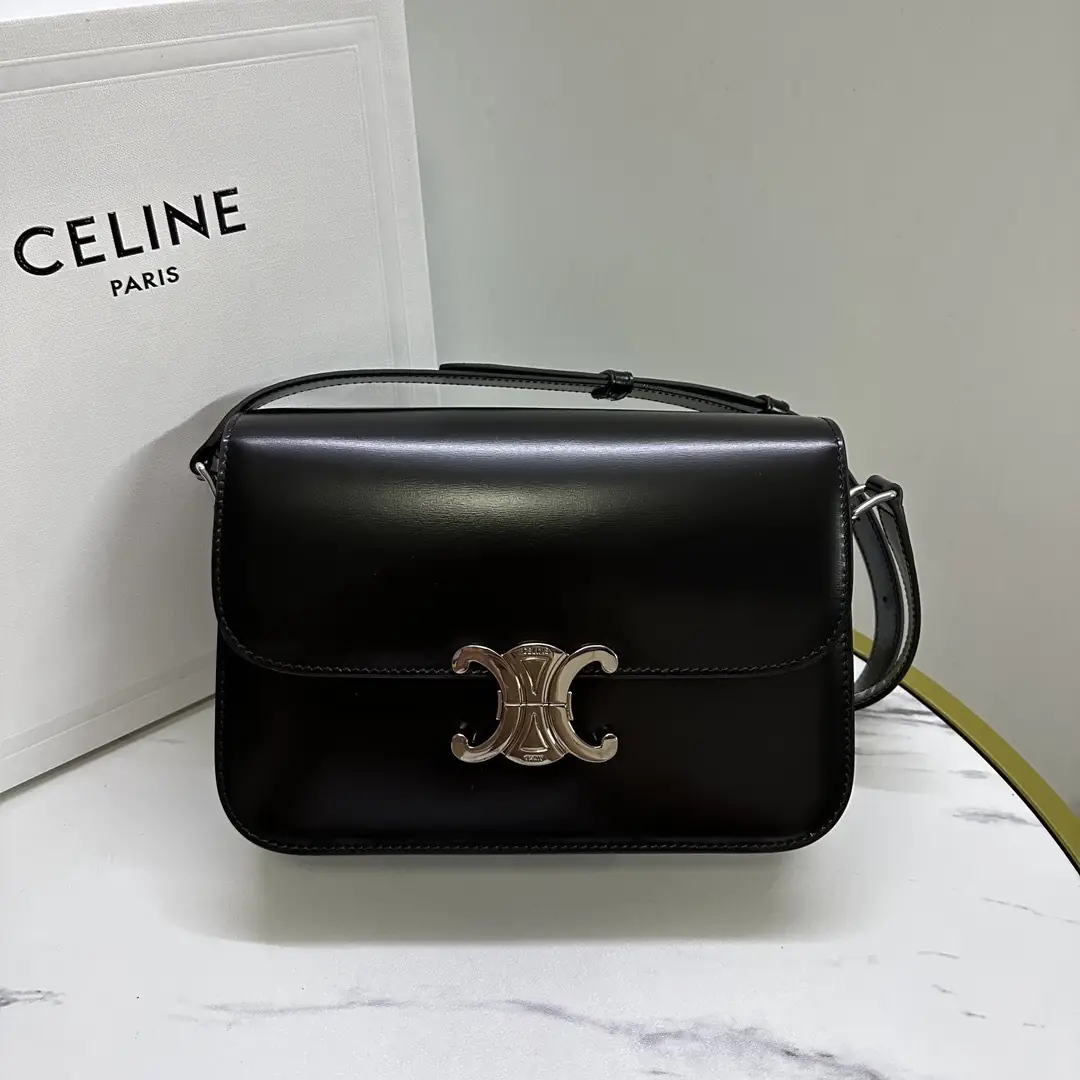 Jam6222   Celine  77$ gallery