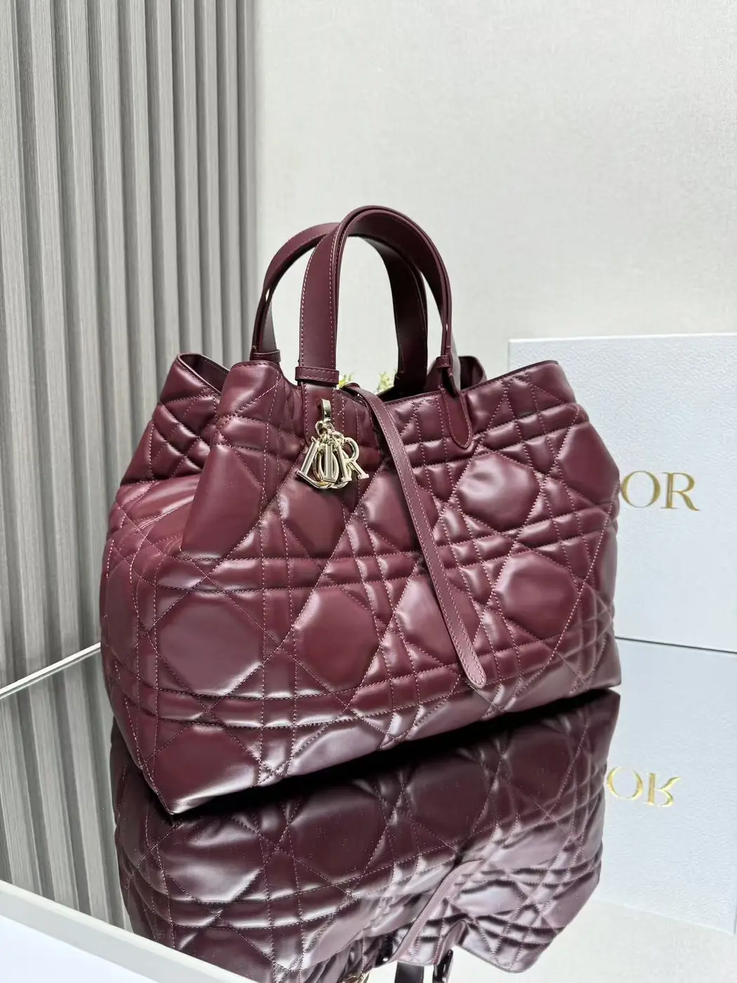 Jam6232 DIOR  110$ gallery
