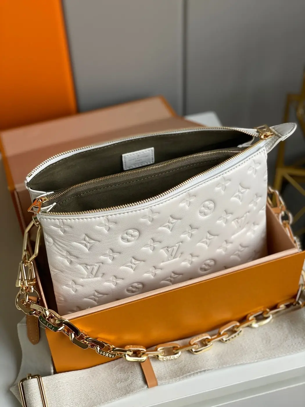 Jam6257  LV  89.99$ gallery