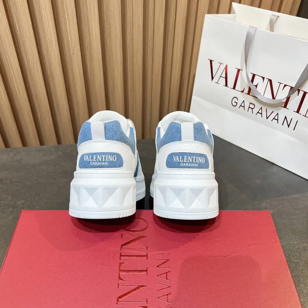 Jam6261  VALENTINO 108$ gallery