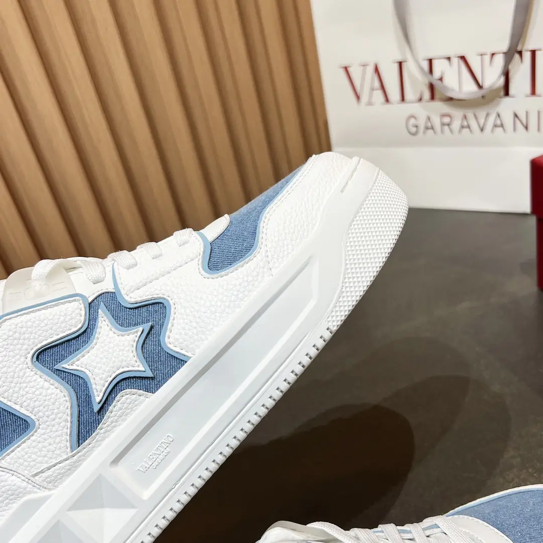 Jam6261  VALENTINO 108$ gallery