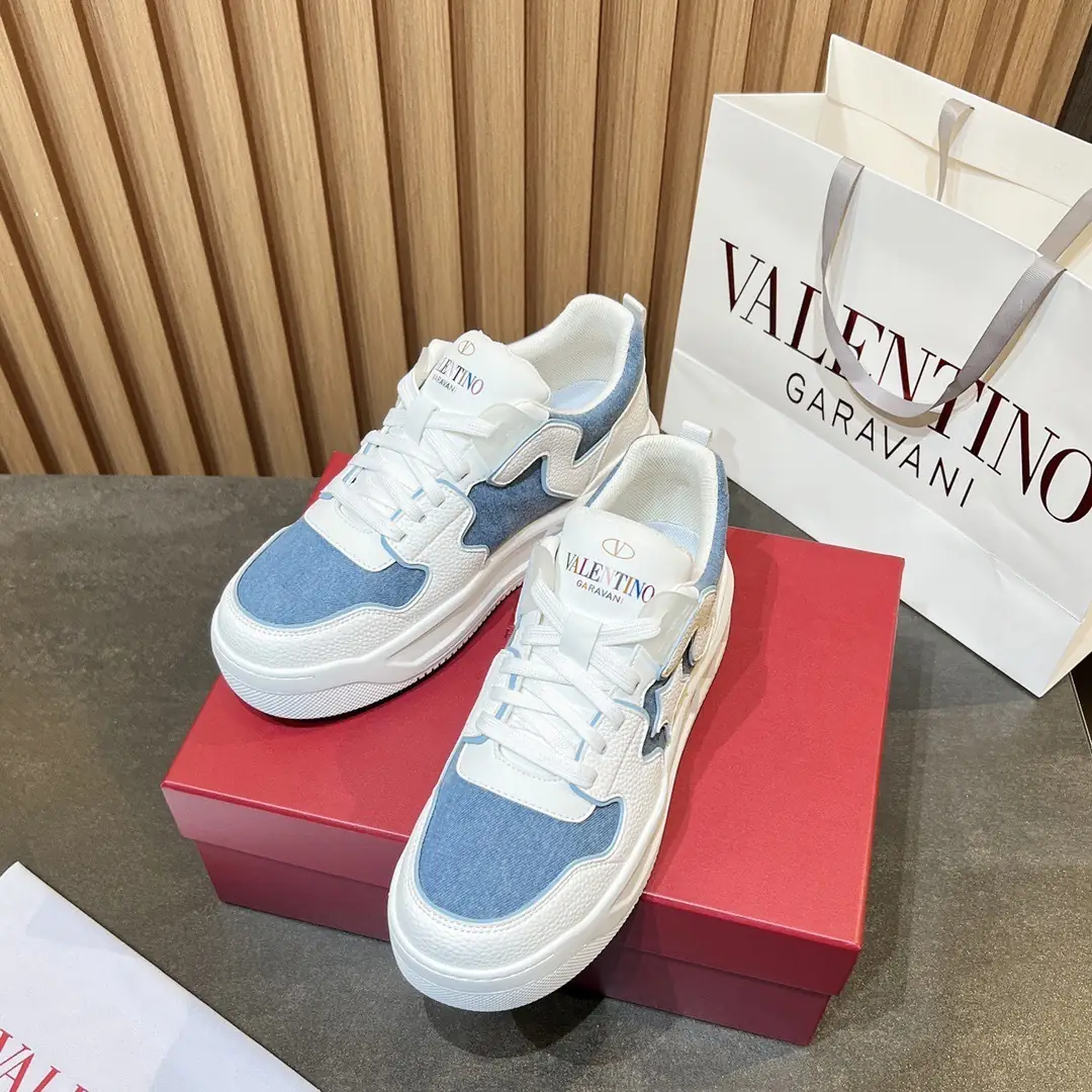 Jam6261  VALENTINO 108$ gallery