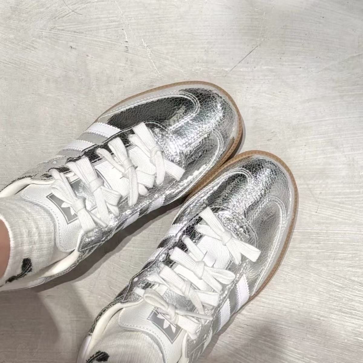 Jam6267  ADIDAS 55$ gallery