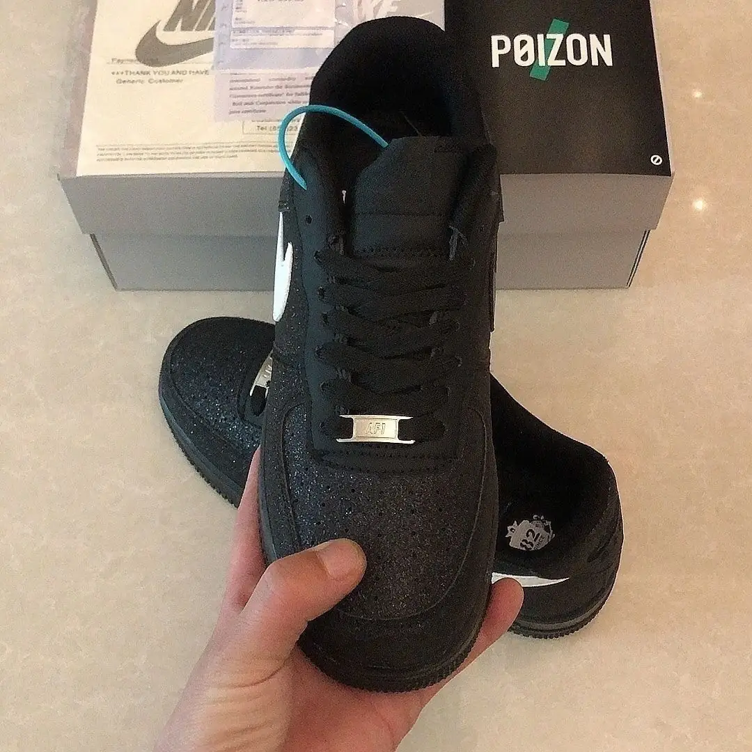 Jam7002  NIKE SB  55$ gallery