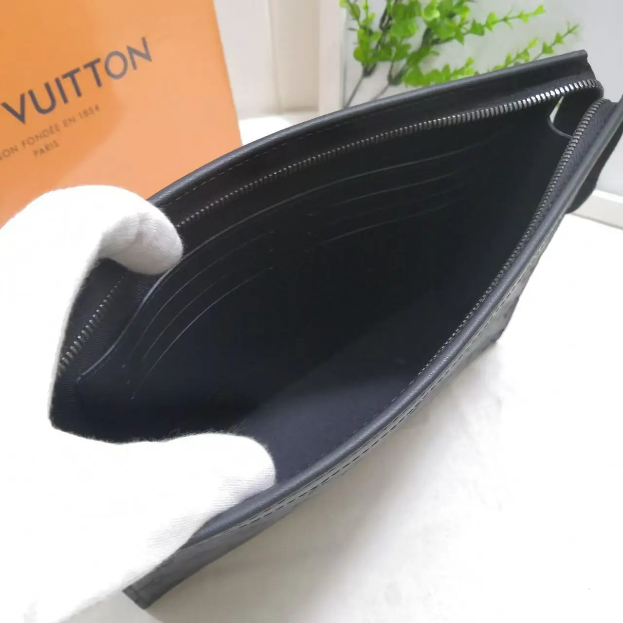 Jam7028  LV  69.99$ gallery