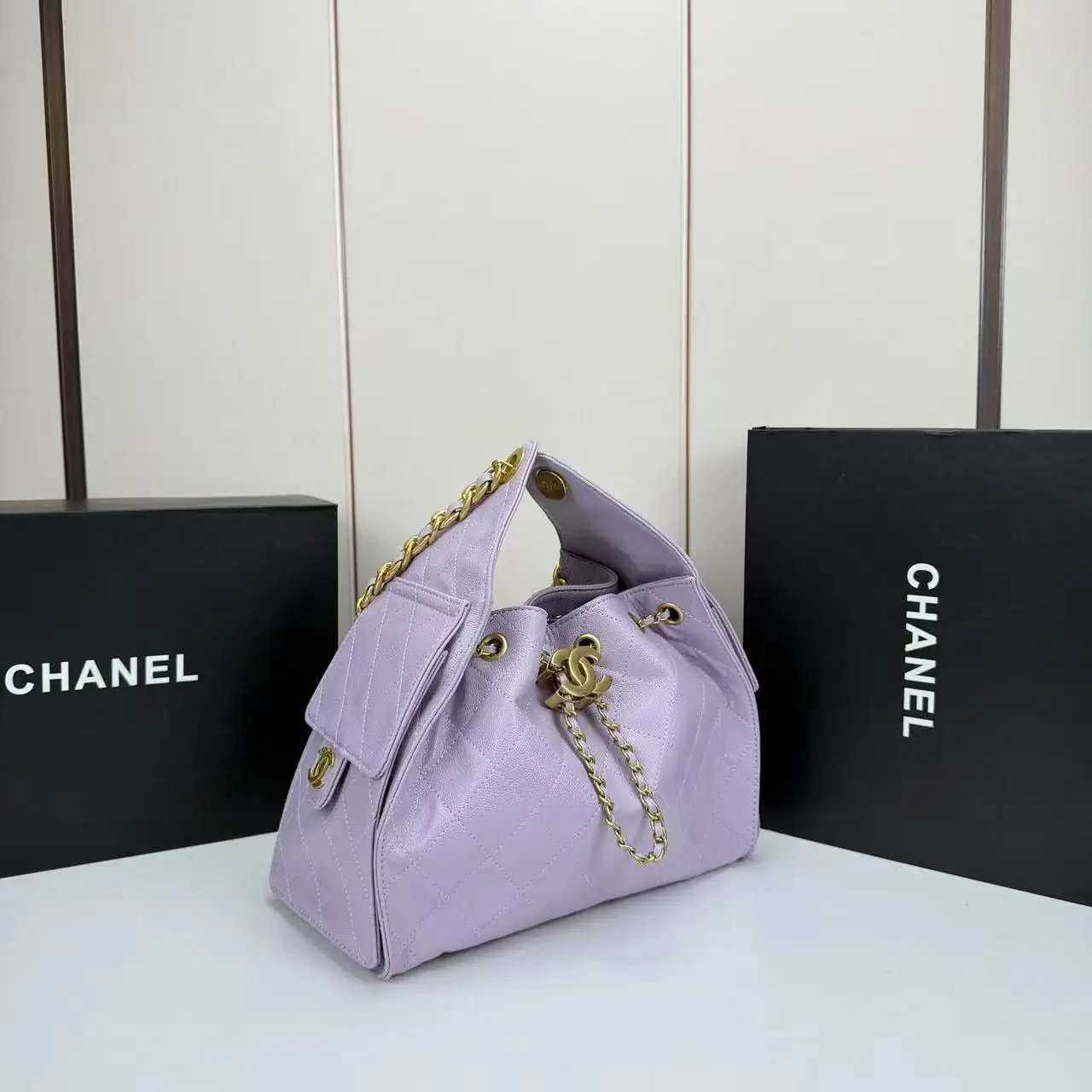 Jam7087  Chanel  95$ gallery