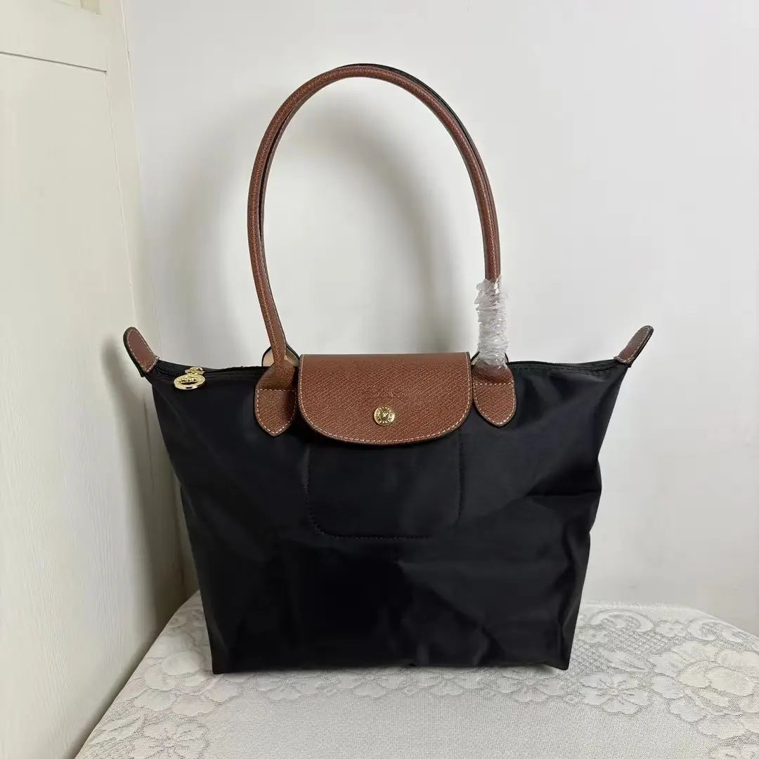 Jam7133    longchamp  54.99$ gallery