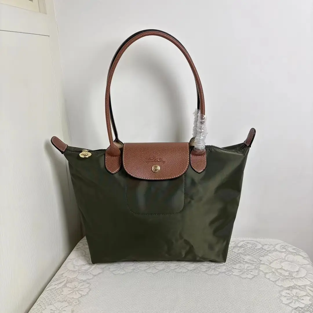Jam7133    longchamp  54.99$ gallery