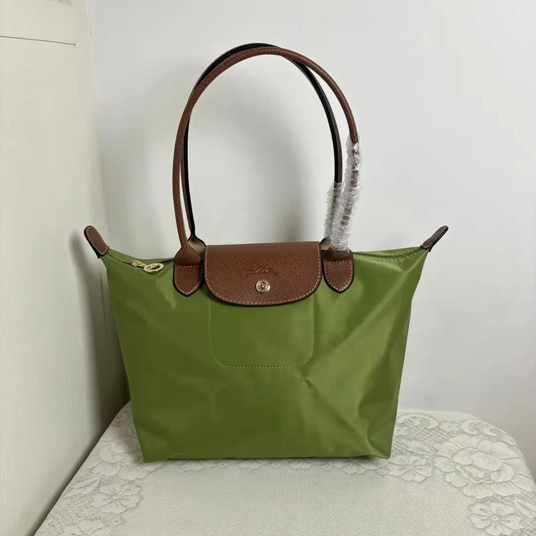Jam7133    longchamp  54.99$ gallery