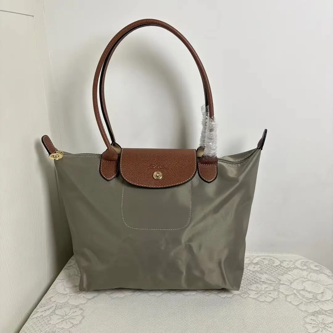 Jam7133    longchamp  54.99$ gallery