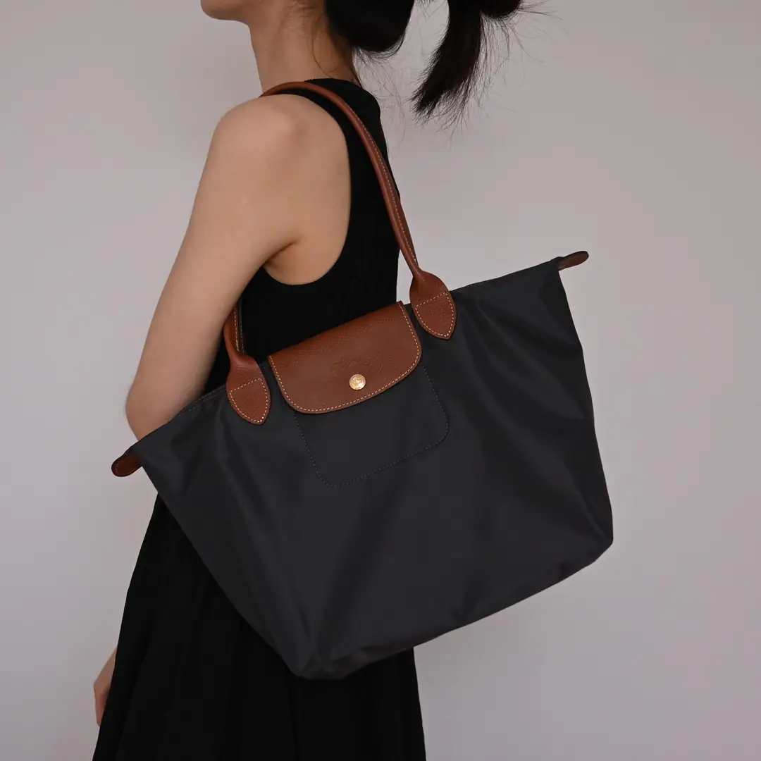 Jam7133    longchamp  54.99$ gallery