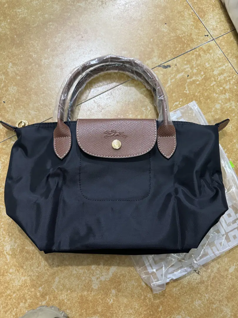 Jam7133    longchamp  54.99$ gallery