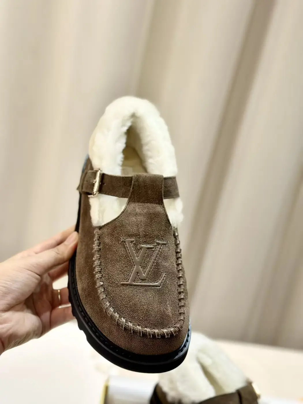 Jam7202   LV  99.99$ gallery