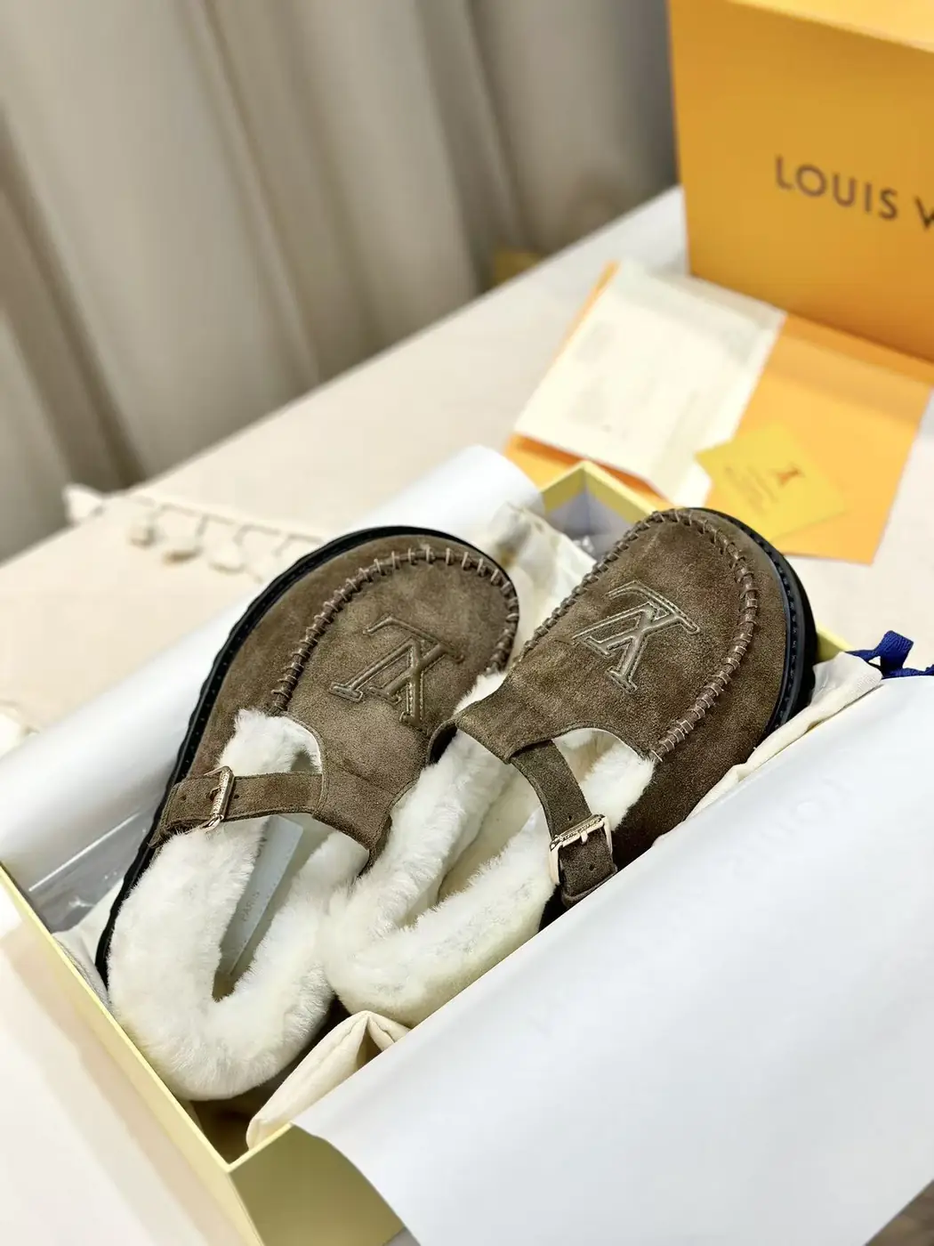 Jam7202   LV  99.99$ gallery