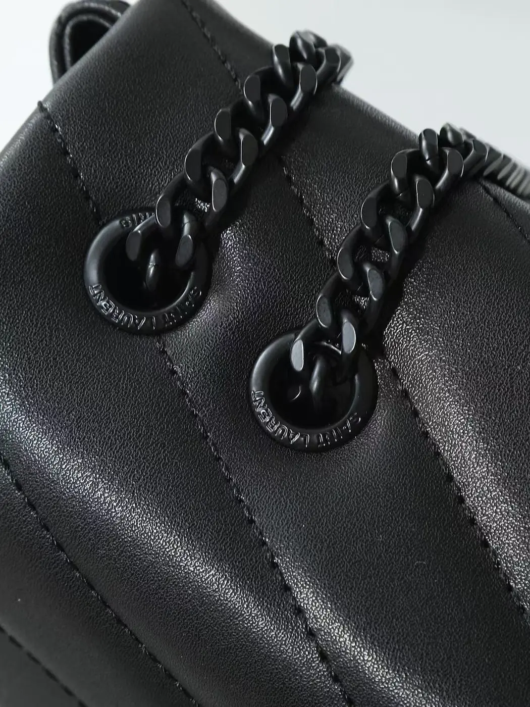 Jam7223  YSL  75$ gallery