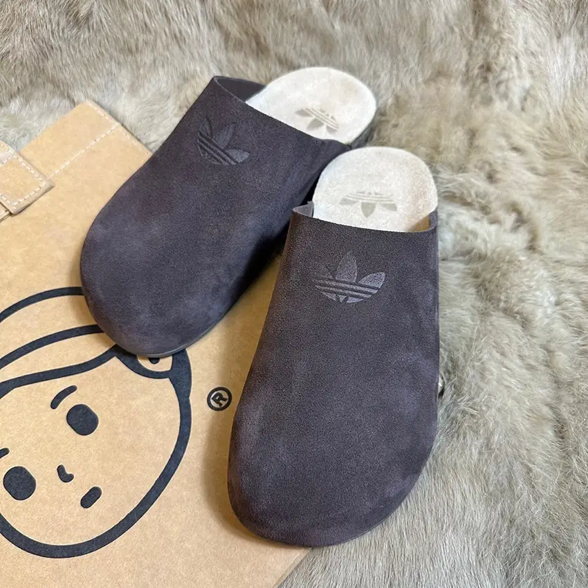 Jam7229   adidas add box  59.99$ gallery