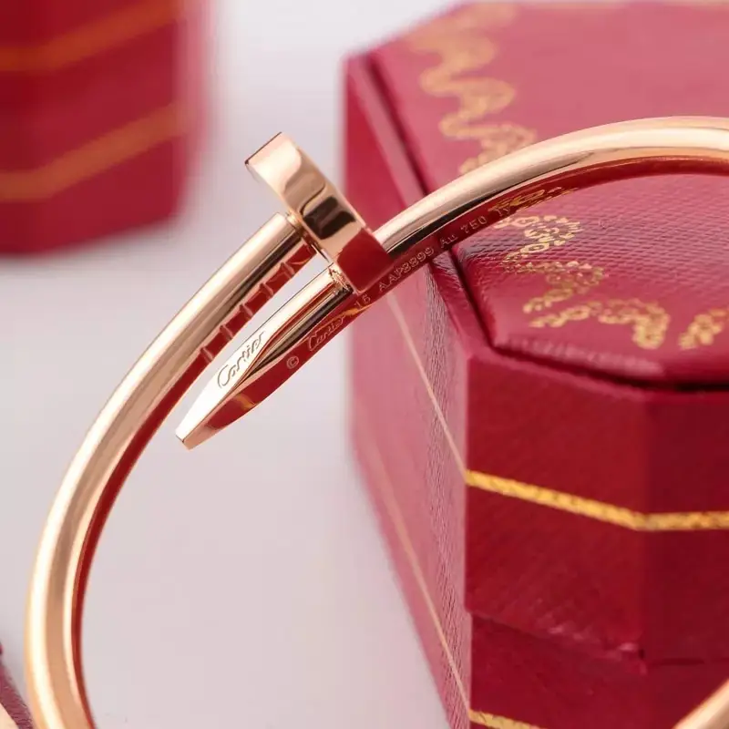 Jam729  Cartier   +BOX  210 27.9$  SS gallery