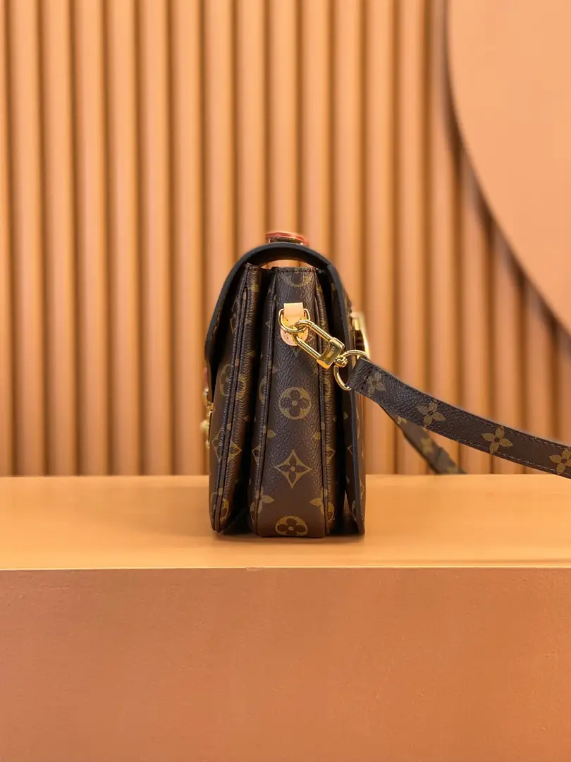 Jam7426  LV   75.99$ gallery