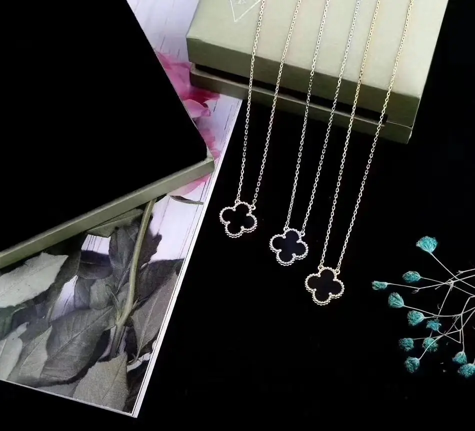 Jam7450 Van Cleef & Arpels necklace 38.99$ gallery