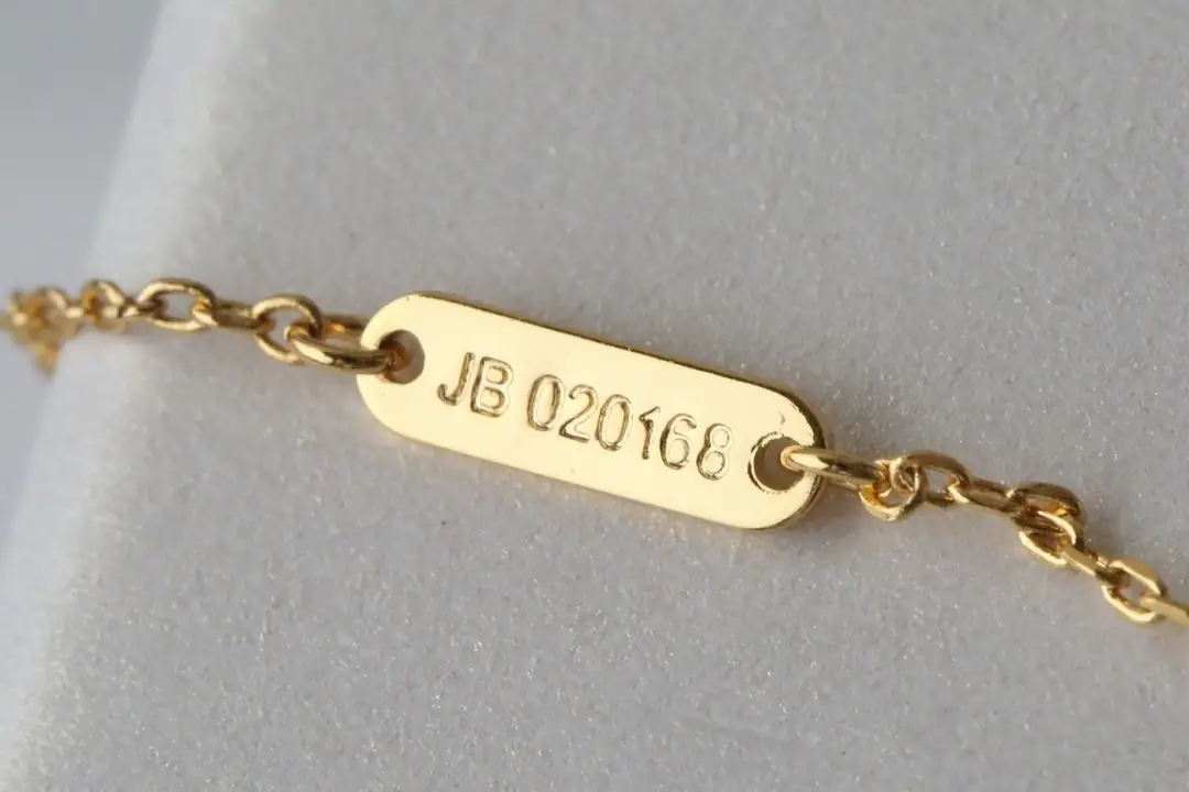 Jam7452 Van Cleef & Arpels necklace 38.99$ gallery