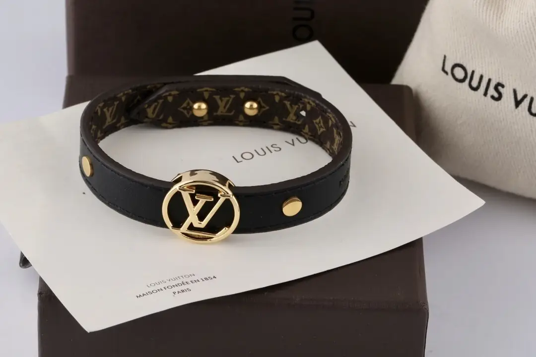 Jam7453 LV bracelet 45$ gallery