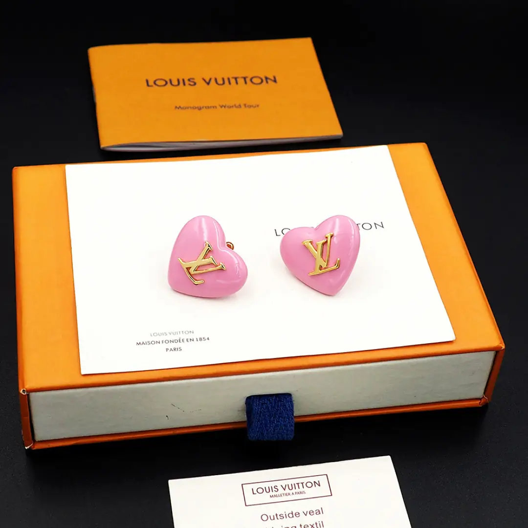 Jam7464  LV ear stud 38.9$ gallery