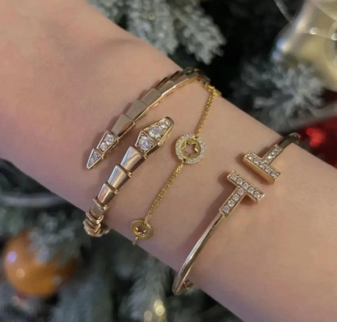 Jam8048 Van Cleef&Arpels 42.99$ gallery