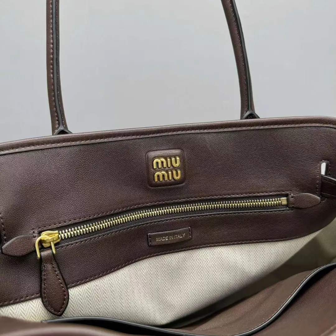 Jam8085  MIUMIU 85$ gallery