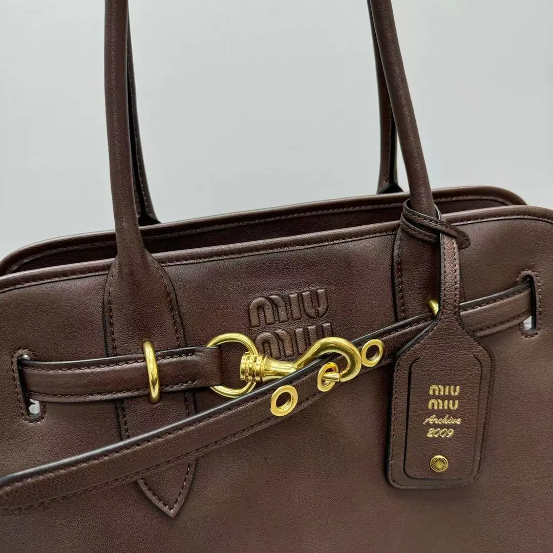 Jam8085  MIUMIU 85$ gallery