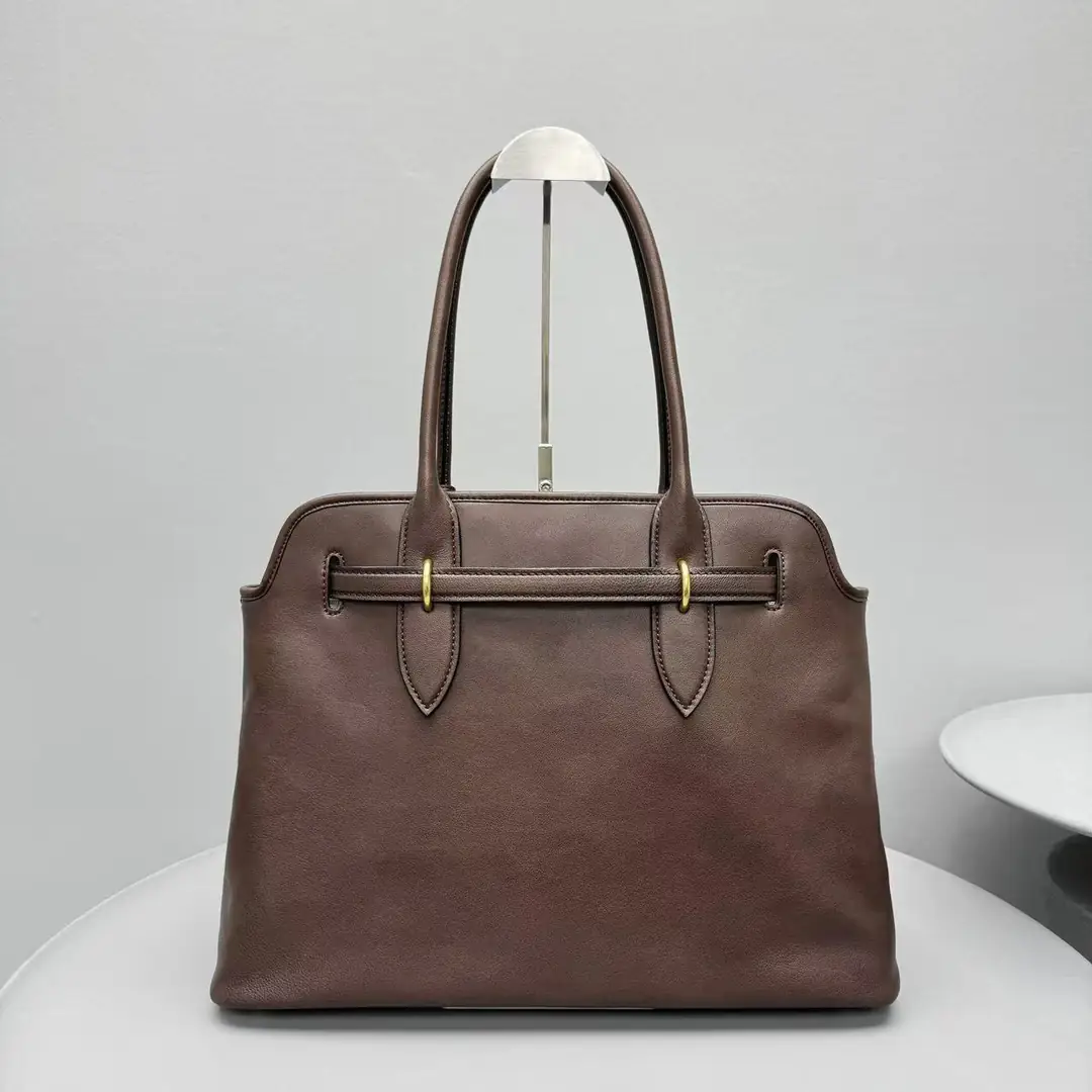 Jam8085  MIUMIU 85$ gallery