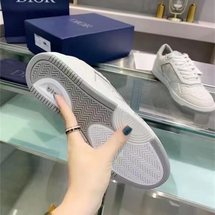 Jam8106 DIOR 85.99$ gallery