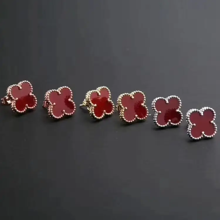 Jam8108  Van Cleef & Arpels  39.9$ gallery